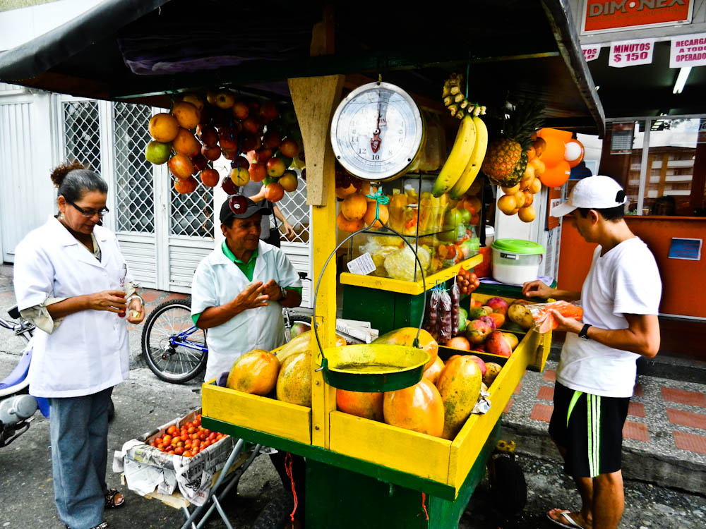fruit cart in colombia