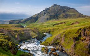 9 Most Captivating Natural Wonders to Explore in Iceland: A Journey Through Fire and Ice